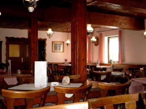 Gasthaus Mooshaeusl Hebertshausen ภายนอก รูปภาพ